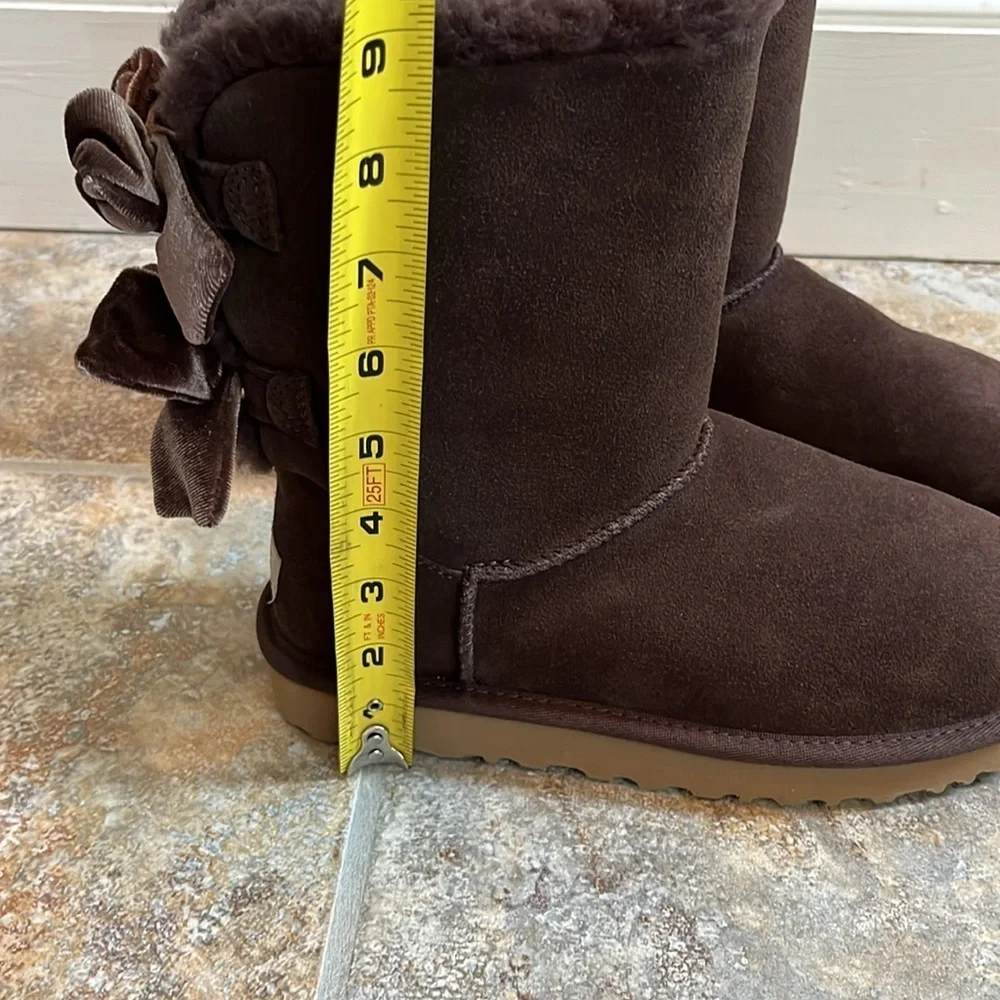 Ugg Bailey Mini Bailey Bow ll Boot Size 6 NEW